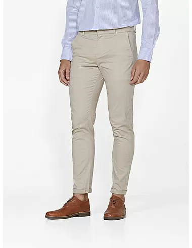 imagem de Cal�a Chino Alfaiataria New