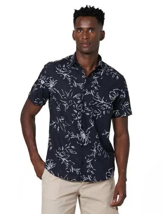 imagem do produto Camisa Manga Curta Folhagem
