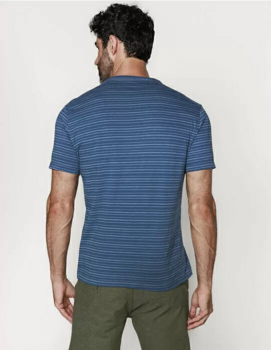 imagem do produto T-Shirt Listrado Waves