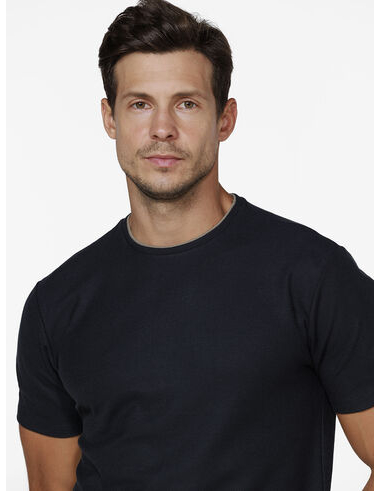 imagem de T-Shirt Malha Vogue Preto