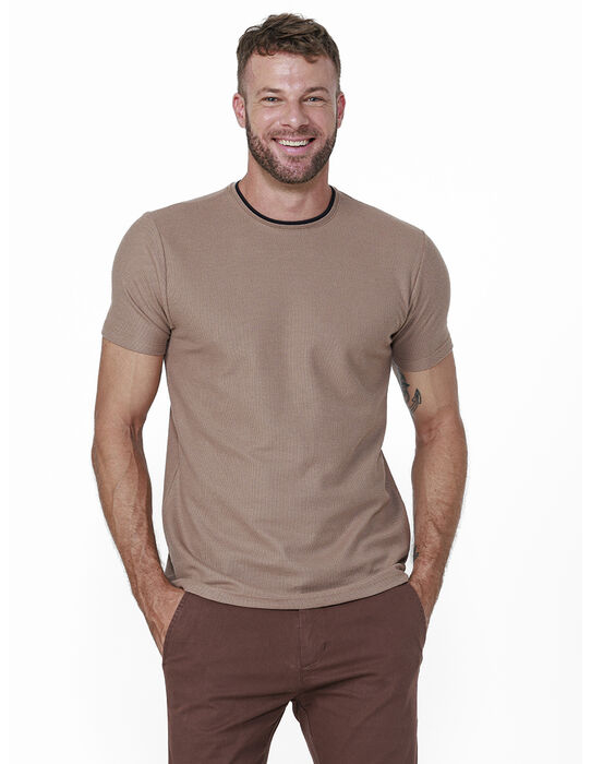 imagem de T-shirt Piquet Mônaco Avelã