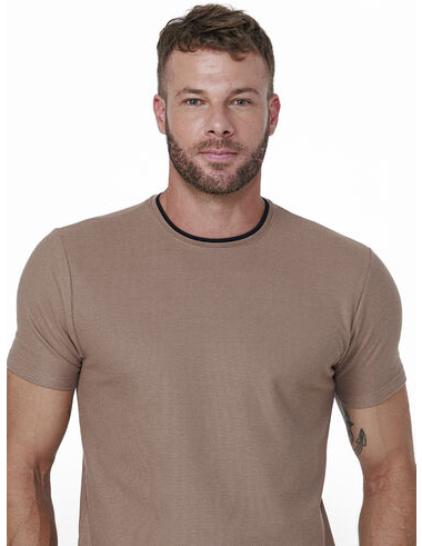 imagem de T-shirt Piquet Mônaco Avelã