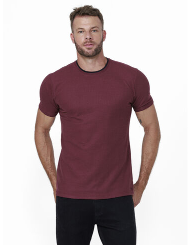 imagem de T-shirt Piquet Mônaco Vinho